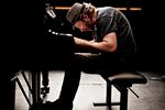 Metalwirer. Carsten Dahls syrede ide med at fæstne metal- wirer til pianoets strenge har interessante konsekvenser. 