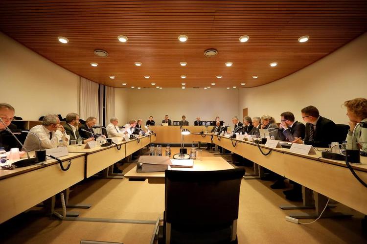 Afslutning. Det var sidste dag med kliken, da Skattesagskommissionen 18. december sidste år havde afhørt det sidste af 545 vidner. Nu kommer kommissionens beretning. 