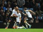 1-2. Med Nacer Chadli (i midten) og Harry Kane som målscorere vandt Tottenham ude over Aston Villa. 