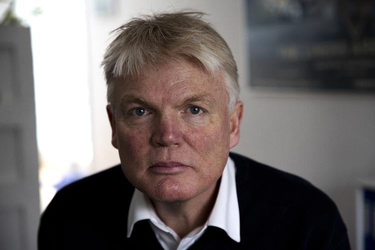 hjemsendt. Peter Loft blev fritaget fra tjeneste i Skatteministeriet i marts 2012, mens Skattesagskommissionen undersøgte hans rolle i Skats behandling af Thorning-familiens skatteforhold. 