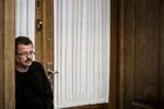 LEJLIGHED. I årtier har reglementet været, at Folketinget stiller lejligheder til rådighed for de fem medlemmer af Folketingets præsidium, hvis medlemmers primære opgave er at lede møderne i folketingssalen. Per Clausen takker nej til sin. 