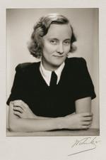 Forfatter Astrid Lindgren på ungdomsbillede. 