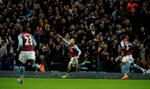endelig. Efter 547 målløse minutter scorede Aston Villa ved  Andreas Weimann (midt) i weekendens nederlag mod Tottenham. 