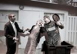 TURBODRAMA. Den står på skallesmækkerkomik og en frådende jaloux eksmand, når Maria og Mohammed skal have hinanden. 