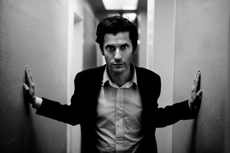 ELEGANT. Jens Lapidus jonglerer med mindst fire plots og skriver med både ironi og stilsans. 