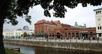 tæt på. Malmø Centralstation ligger et par hundrede meter fra centrum i Malmø. 