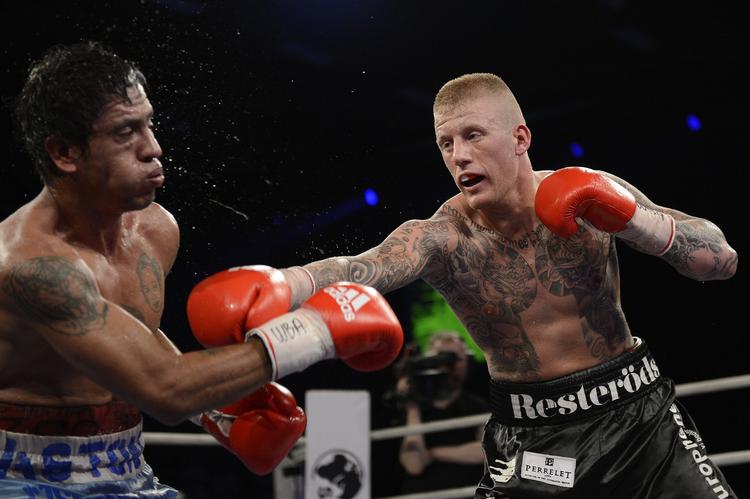 eftertanke. Patrick Nielsen (th) får her ram på argentinske Gaston Vega. Men i Moskva fik han uventede bank, som han først er kommet sig over nu. 