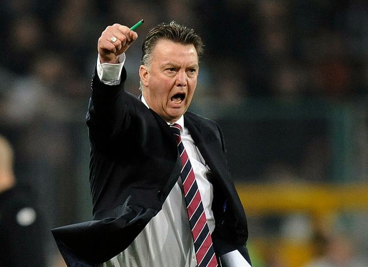 kritik. Louis van Gaal har som træner leveret den værste sæsonstart for Manchester United i 28 år, men er foreløbig sluppet for voldsom kritik. 