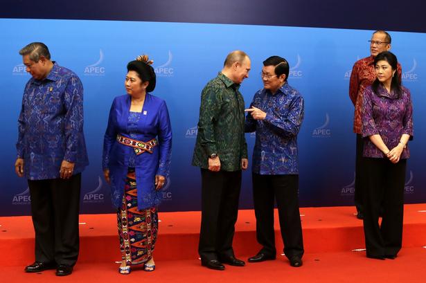 Ruslands Vladimir Putin og den vietnamesiske præsident Truong Tan Sang til Apec-møde på Bali i 2013. 