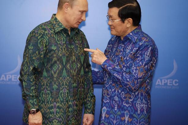 Ruslands Vladimir Putin og Vietnams præsident Truong Tan Sang på  Bali i Indonesia i 2013. 