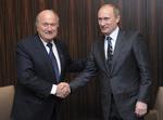 bevis-mangel. Den russiske premierminister, Vladimir Putin (th), var særdeles aktiv, da Rusland skulle have sit bud for VM forelagt for Fifa og præsident Sepp Blatter (tv). 