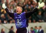 topplads. Peter Schmeichel opfattes som en af de største spillere i Premier Leagues historie. 