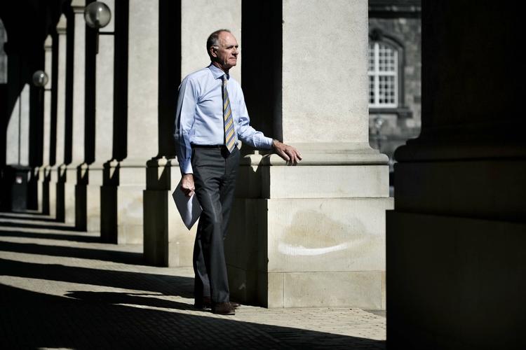 Nødløgn. Den helt gennemgående tendens har været, at ordet 'nødløgn' har skabt en ganske uholdbar situation, som må granskes og løses, skriver Per Sørensen. 