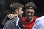 knaster.  Stan Wawrinka (tv) var sur på Roger Federers kone efter nederlaget til landsmanden ved sæsonfinalen. 