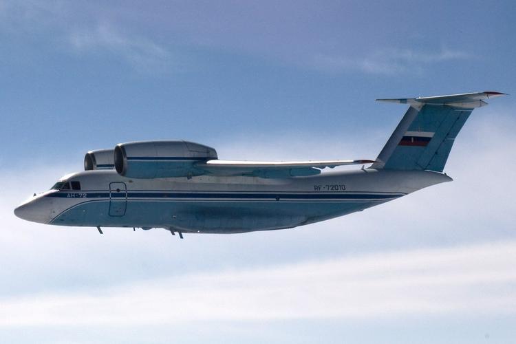 Krænkelse. Et foto taget fra et finsk fly i august 2014 viser et russiske AN-72 transportfly, der angivelgit krænker finsk luftrum. Ifølge finnerne var det den tredje krænkelse i løbet af seks dage i august. 