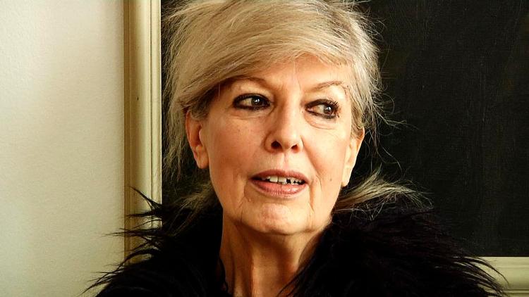 DIVA. Dansk litteraturs fremmeste kvindelige aristokrat siden Karen Blixen har nu ifølge sig selv gjort sin pligt som portrætoffer på tv. 