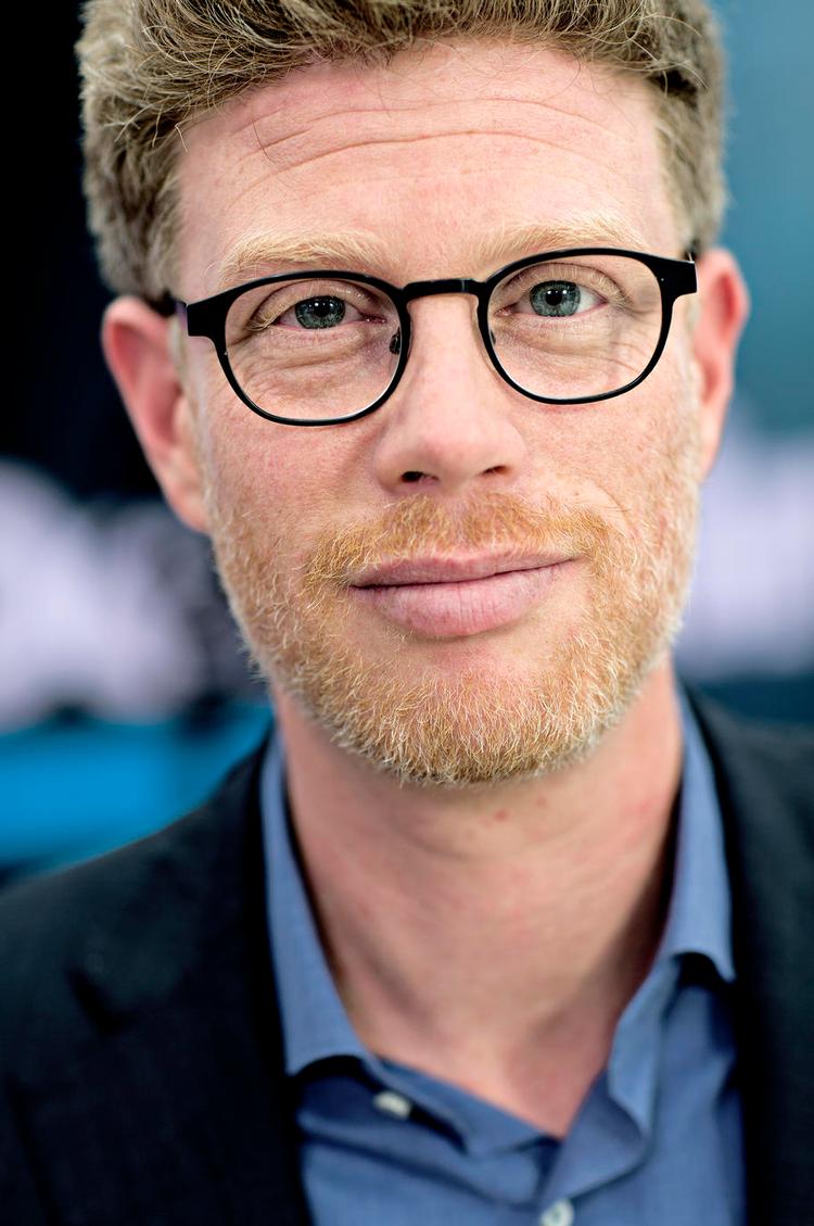 Vred. Martin Krasnik skriver glimrende på sin vrede, men bogen er for lang. 