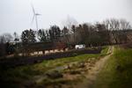 Gerningssted. Den forladte gård, hvor den 41-årige mand kørte den 10-årige pige hen, har stået til salg i flere år. 