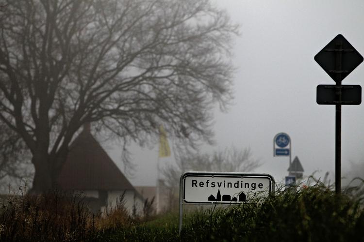 MISTÆNKT. Den 41-årige mand fra Fyn, der er tiltalt for seksuelle overgreb på skolepiger, giver i dag sin forklaring ved retten i Odense. 