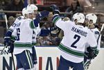 Mål. Jannik Hansen (tv) er nu oppe på 4 scoringer i sæsonens første 19 kampe. 