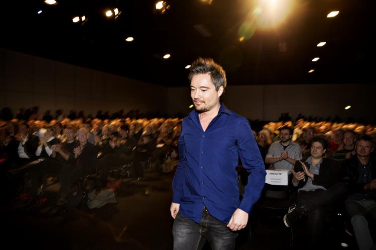 Debutant. Thomas Rydahl valgte at udkomme på Forlaget Bindslev med sin første roman, 'Eremitten', der tidligere på måneden modtog BogForums debutantpris. 