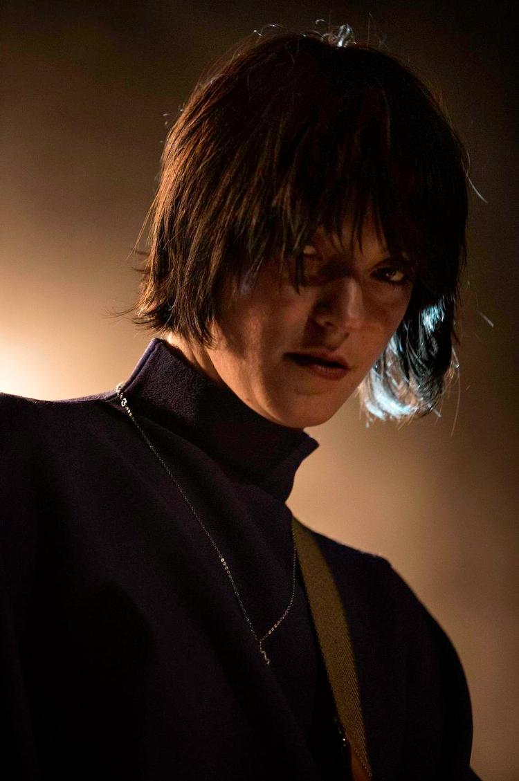 Intens. Sharon Van Etten er ikke bange for at se sin fortid eller sit publikum i øjnene. Den 33-årige sanger, sangskriver og tidligere sommerlier er en af musikkens nye stærke kvindestemmer. 