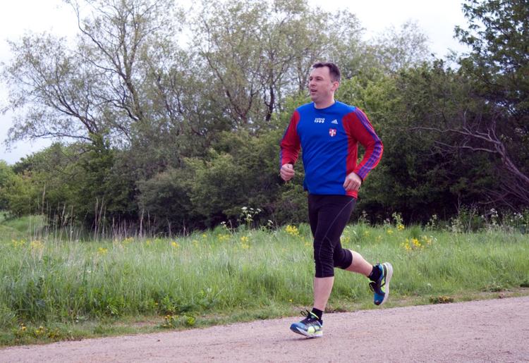 REKORDFORSØG. Her er den dansker, der har løbet flest gange Parkrun. Mød ham lørdag kl. 9 på Amager Fælled. 