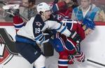 klemt. Lars Eller (th) har gang i en glimrende stime i NHL. 