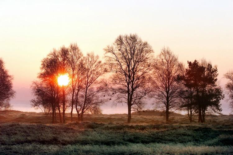 Dagens længde aftager med 103 minutter i november. 