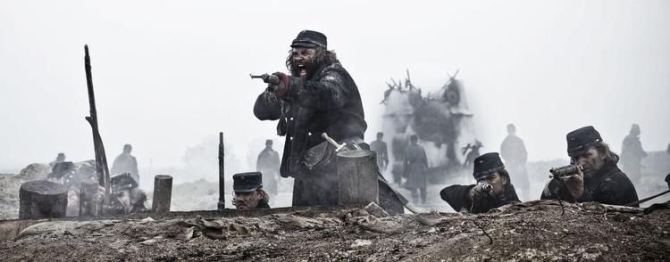 Kaos. Totalbillederne i '1864' fra slagmarken er et storladent skue, der - ligesom i 'Ringenes herre' - får seeren til at udstøde et 'wauw'. 