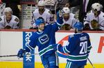 Hattrick. Jannik Hansen (tv) er nu oppe på 71 scoringer i 467 NHL-kampe. 