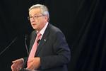 Forsvar. »Lad nu de andre kommissærer være. Hvis I vil have mig til at gå, så sig det, og så går jeg«, siger Juncker under en debat i parlamentet i Strasbourg. 