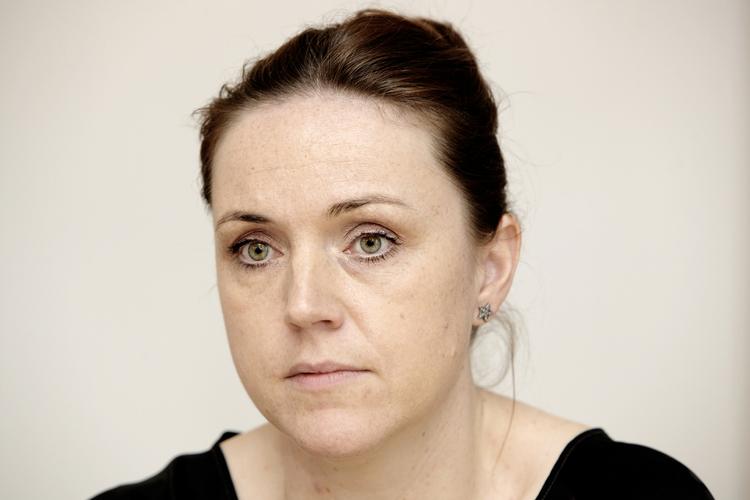 Trist. Karen Hækkerup er meget bevidst om, at dagen i dag muligvis er den værste i 72 kommende forældrepars liv. 