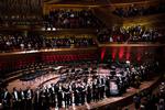 FARVEL? I lørdags fik de 42 musikere i DR's UnderholdningsOrkestret lange, stående applauser. I dag kan det blive afgjort, om det var orkestrets sidste koncert. 