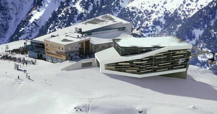 Højdepunkt. Det 2.624 meter høje Pardatschgrat–bjerg i Øsrig kan nu nås med en ny lift fra Ischgl. 
