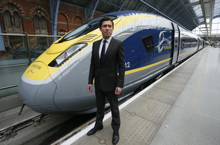 Flagskib. Nicolas Petrovic, Eurostars direktør, står foran selskabets nye tog, der bl.a skal fragte rejsende mellem Paris og London. De nye tog indsættes fra 2015. 