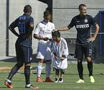 AFBUD. For tre år siden meldte Nemanja Vidic (th.) fra i forhold til Serbiens landshold. 