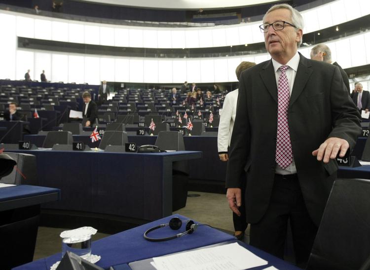 Tillid. Kommissionsformand Jean-Claude Juncker overlever mistillidsafstemning. 