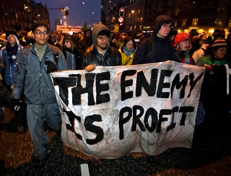 Vennerne. Demonstranter på gaden i forbindelse med et klimatopmøde i København. Aktioner af den slags falder lige i Naomi Kleins smag. 