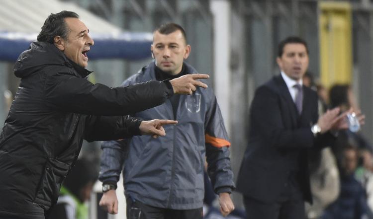 SKIFTEDAG. I sommer sagde Cesare Prandelli selv om som italiensk landstræner, og nu har han mistet jobbet i Galatasaray. 