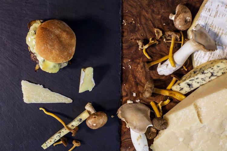 Sliders. Ved søerne kan man nu få sig en omgang mini-burgers. 