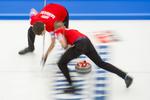 VM-værter. De danske curling-mænd er floppet totalt ved europamesterskaberne i Schweiz, mens kvinderne er kommet videre til semifinalen, der afvikles fredag klokken 13. 