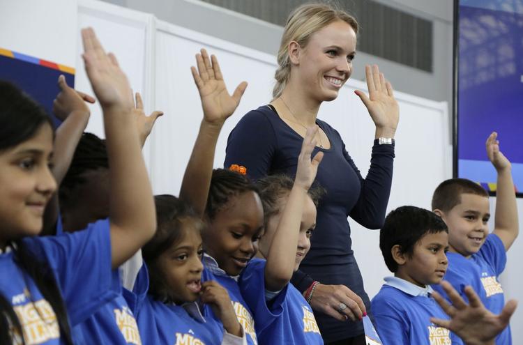 turneringspremiere. Caroline Wozniacki mødtes med en gruppe skolebørn fra New York, før danskeren skulle løbe maraton i begyndelsen af november. 