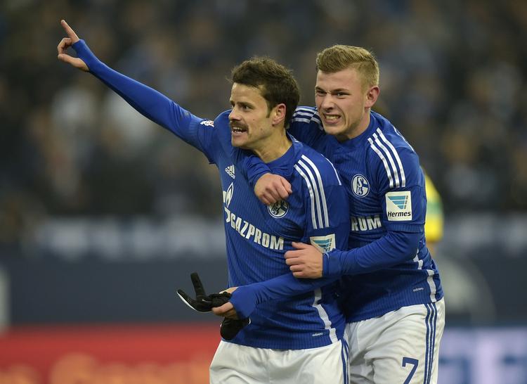 revanche.  Tranquillo Barnetta og Max Meyer fik vasket skampletten fra midtugen af sig. 