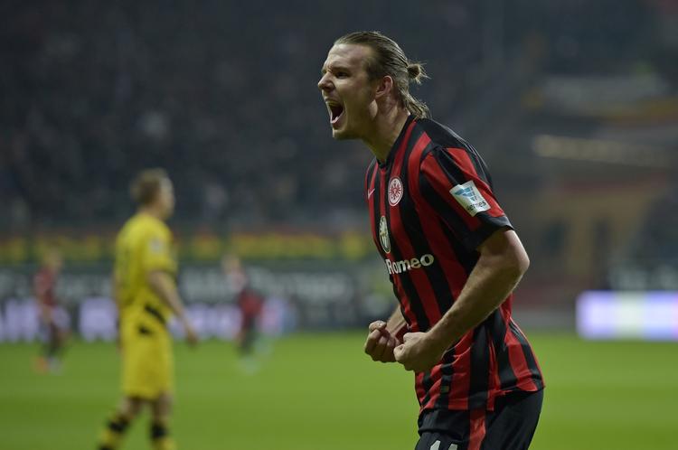 1-0. Efter fem minutter var Frankfurt på sejrskurs med scoringen af Alexander Meier. 