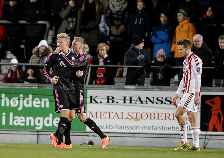 0-1. Scoringen efter 14 minutter var Andreas Cornelius' første for FCK siden pokalkampen mod FC Roskilde for nøjagtig en måned siden. 