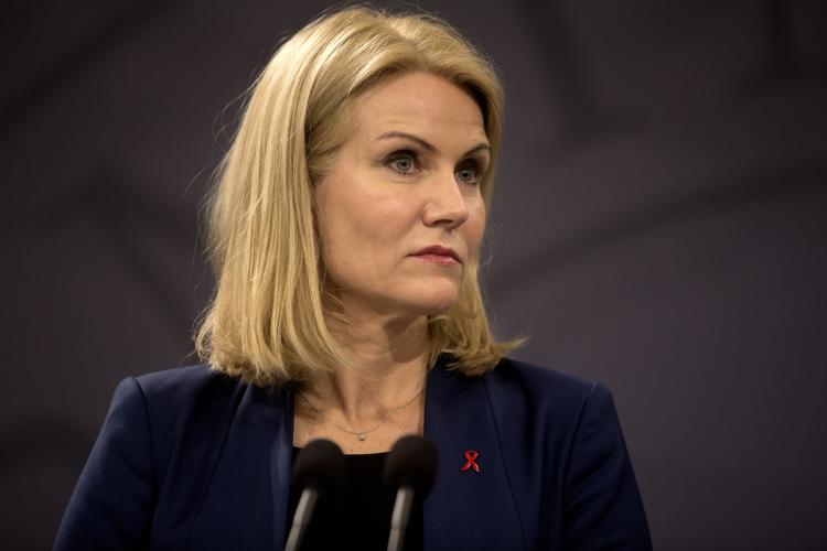 Rapportforvirring. På et pressemøde i dag afviste statsministeren at svare nærme på sagen om en kritiseret rapport om forholdene i Eritrea. 