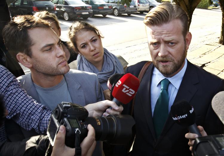 Renset. Tidligere spindoktor Peter Arnfeldt da han var til afhøring i Skattesagskommissionen. Nu har politiet valgt at droppe sigtelserne. 