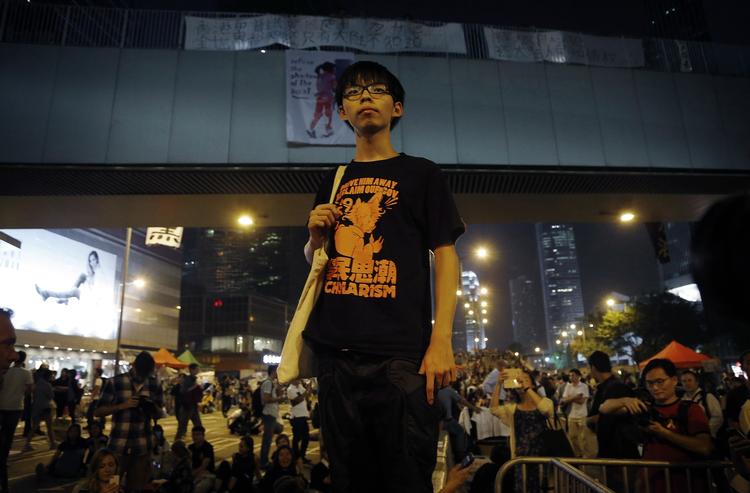 18-årig. Den unge studenterleder Joshua Wong hyldes af Time Magazine og Foreign Policy. Nu sultestrejker han i desperation. 