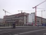 historisk. Indtil videre er der kun en rå betonskal af det, der skal blive til Berliner Schloss. Det kræver dog en del private bidrag. 